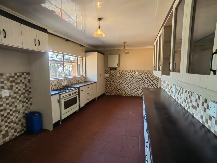 4 Bedroom Property for Sale in Parys Free State